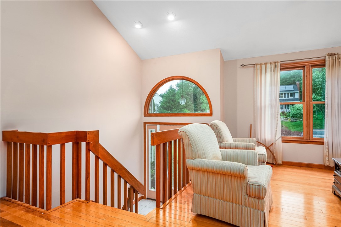230 Whitehaven Dr