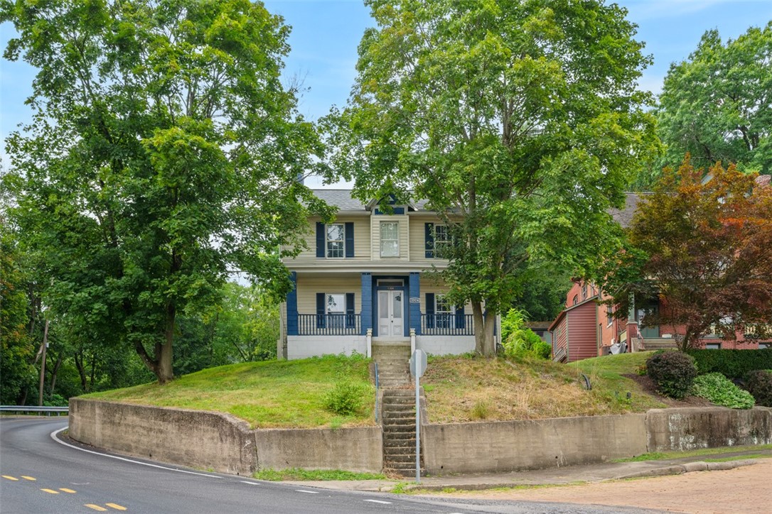 Coraopolis, Pennsylvania 15108, United States, 3 Bedrooms Bedrooms, ,2 BathroomsBathrooms,Residential,Active,194588