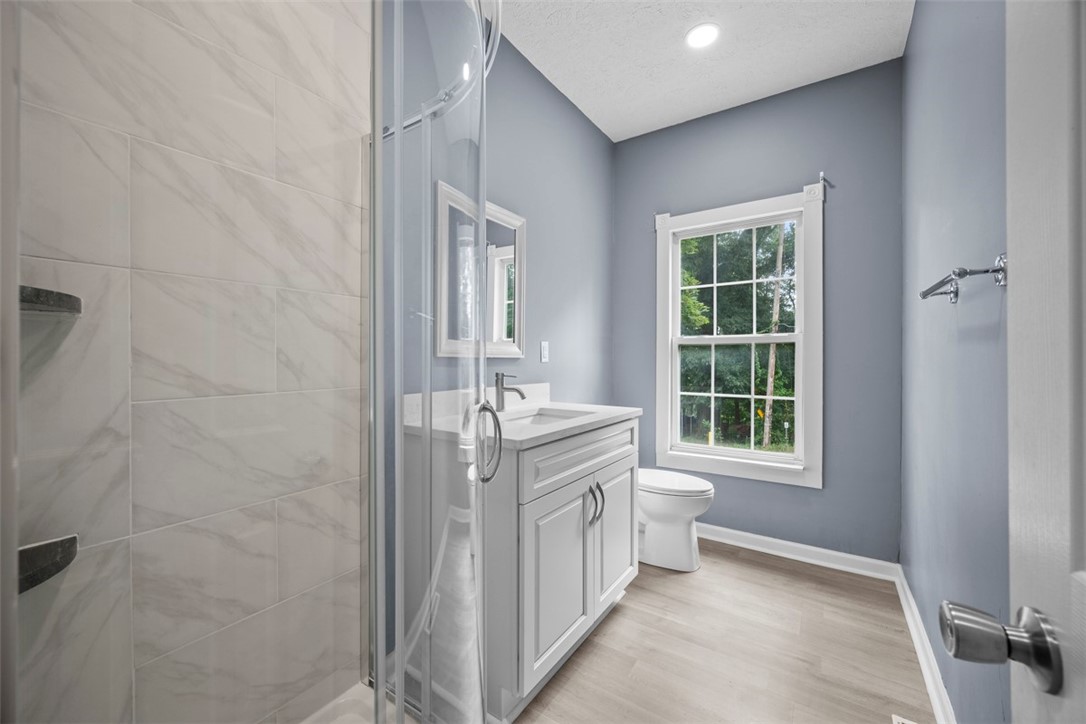 Coraopolis, Pennsylvania 15108, United States, 3 Bedrooms Bedrooms, ,2 BathroomsBathrooms,Residential,Active,194588