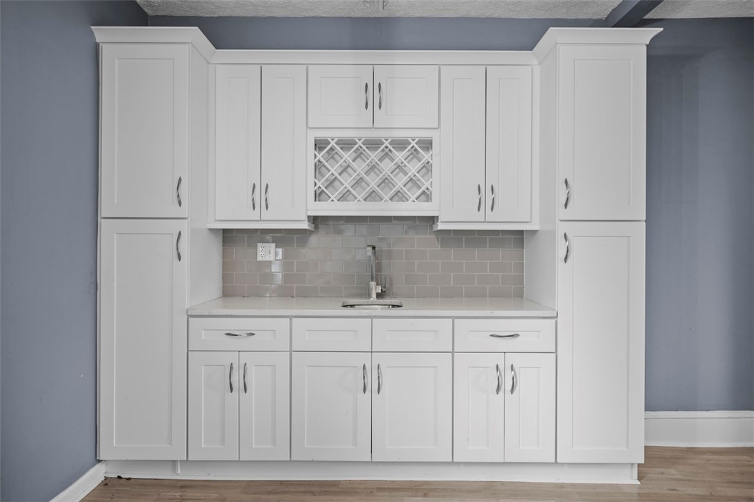 Coraopolis, Pennsylvania 15108, United States, 3 Bedrooms Bedrooms, ,2 BathroomsBathrooms,Residential,Active,194588