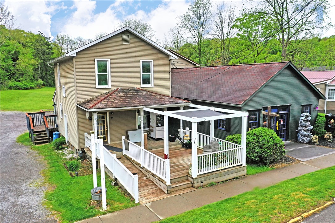 375 Main St