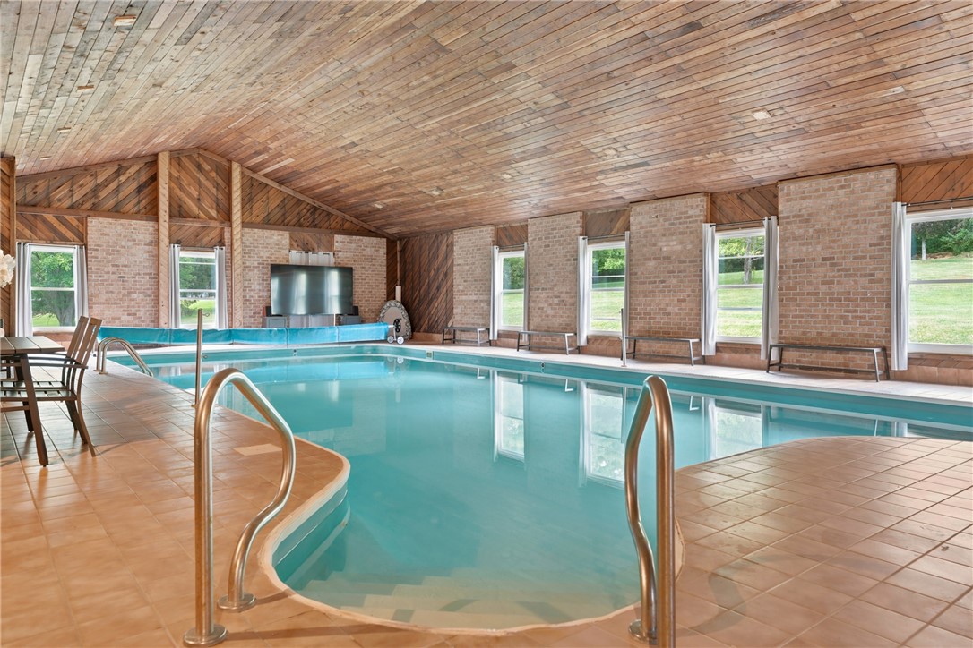 2584 Hillsville Rd