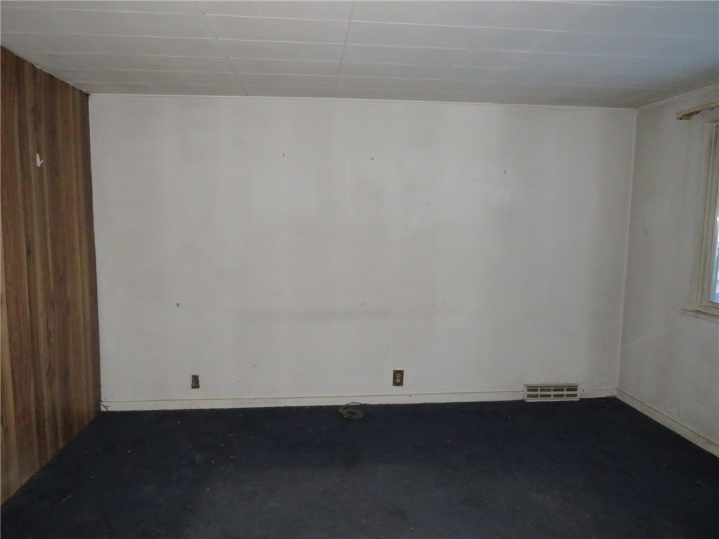 130 Woodland Ave