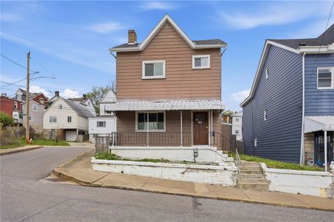 Photo of 720 Mary St, Mc Kees Rocks, PA 15136 (MLS # 1749669)