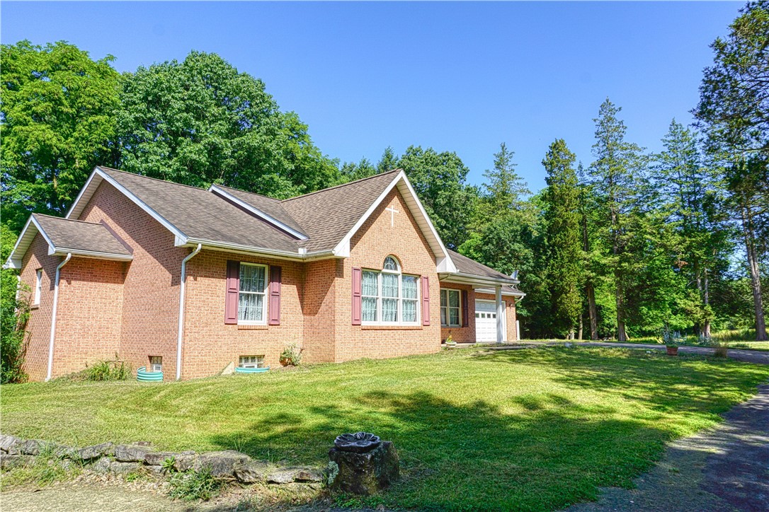 Center Twp, Pennsylvania 16001, United States, 3 Bedrooms Bedrooms, ,3 BathroomsBathrooms,Residential,Active,160894