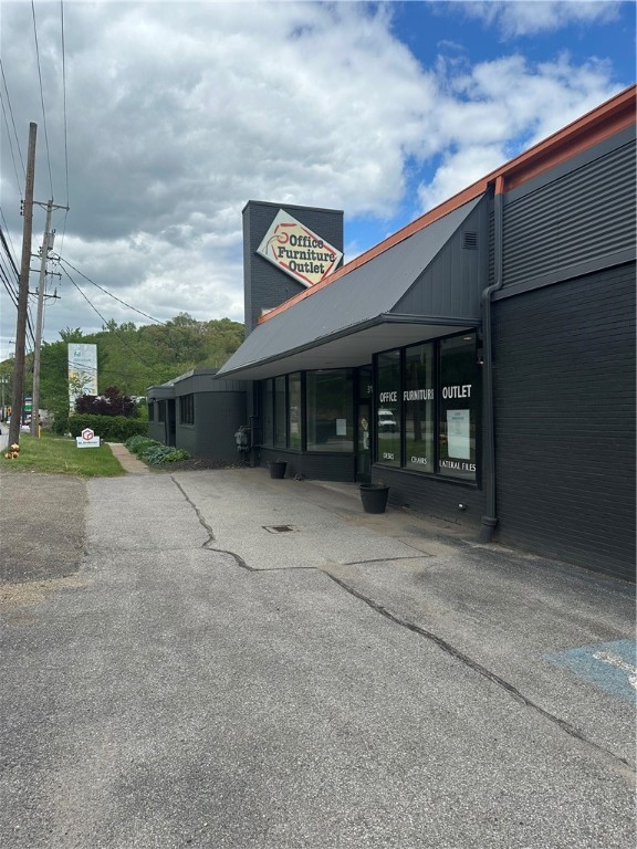 Shaler, Pennsylvania 15101, United States, ,Residential,Active,127698