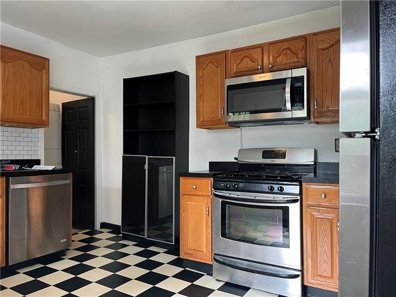 South Side, Pennsylvania 15203, United States, 3 Bedrooms Bedrooms, ,2 BathroomsBathrooms,Residential,Active,210485