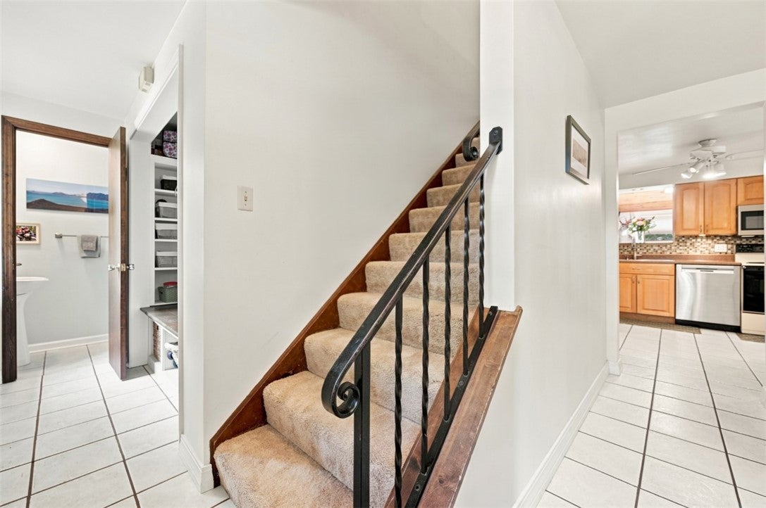 411 Laurel Dr