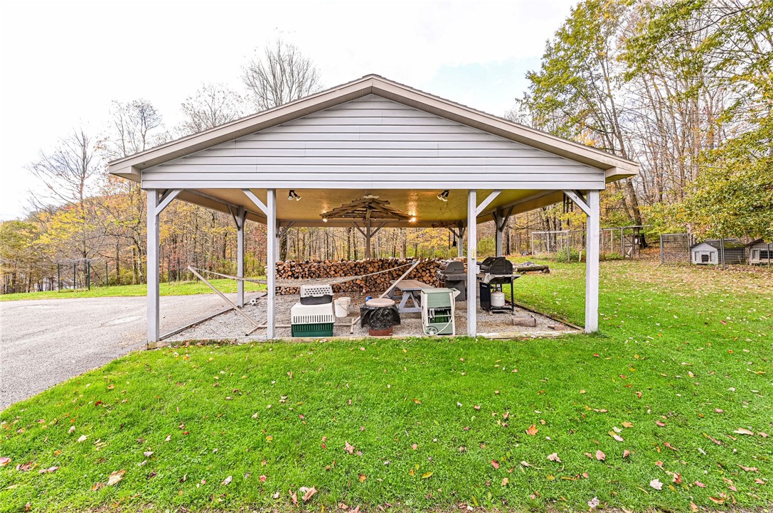 120 YOUNGSTOWN RIDGE RD