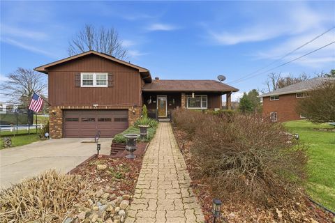 Photo of 4301 Beverly Dr, Aliquippa, PA 15001 (MLS # 1743854)