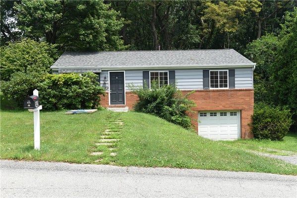 143 EDGEWOOD DR, BEAVER, PA 15009 - Image 9dd322136dfeea20c39204d1d3bcb8d5/2988176992