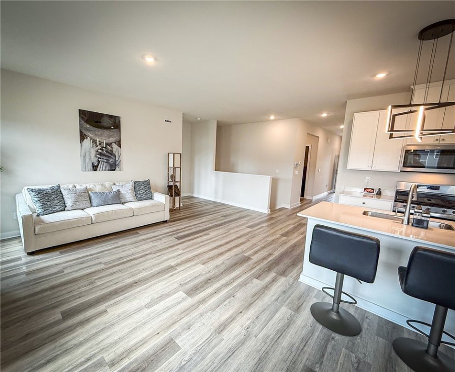 Twp Of But SW, Pennsylvania 16001, United States, 3 Bedrooms Bedrooms, ,2 BathroomsBathrooms,Residential,Active,121204