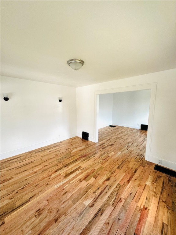 Connellsville, Pennsylvania 15425, United States, 3 Bedrooms Bedrooms, ,2 BathroomsBathrooms,Residential,Pending,55671