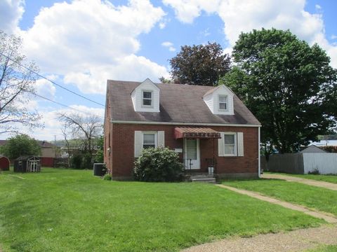 Photo of 2801 Pioneer Dr, Ambridge, PA 15003 (MLS # 1752598)