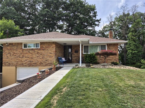 Homes For Sale - 1841 Outlook Dr Dr<br/> Verona, PA 15147