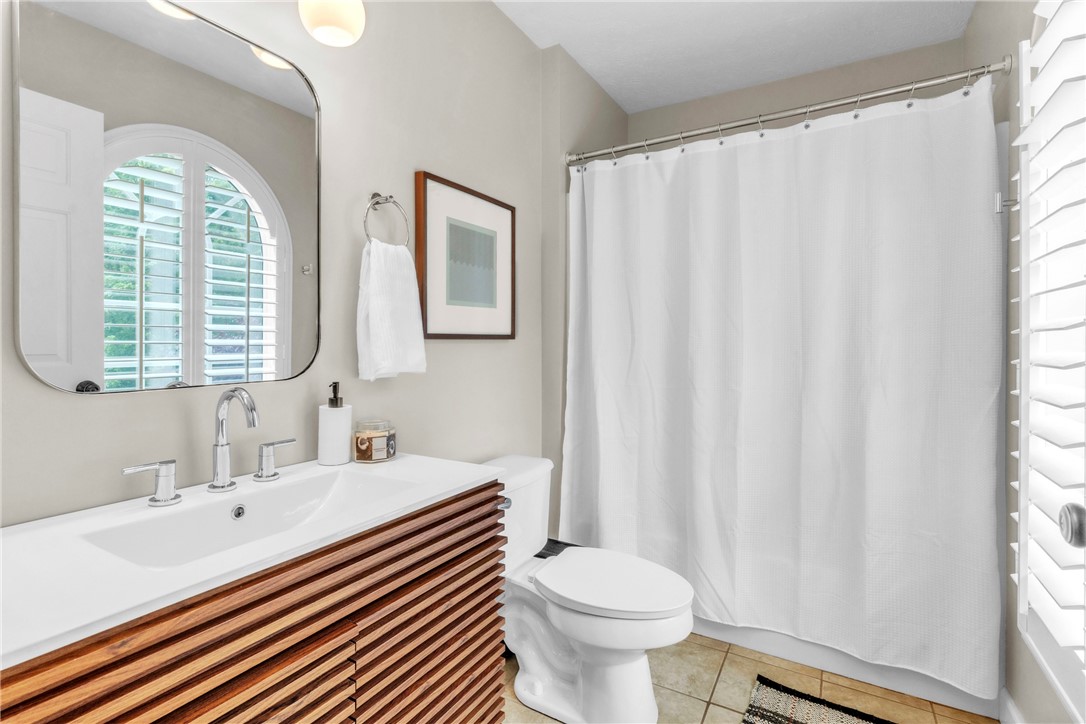 Cranberry Twp, Pennsylvania 16066, United States, 5 Bedrooms Bedrooms, ,5 BathroomsBathrooms,Residential,Active,168857