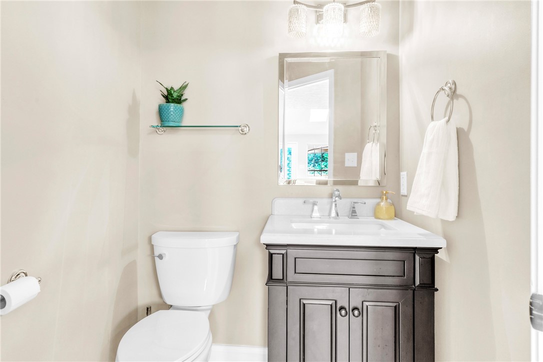 Cranberry Twp, Pennsylvania 16066, United States, 5 Bedrooms Bedrooms, ,5 BathroomsBathrooms,Residential,Active,168857