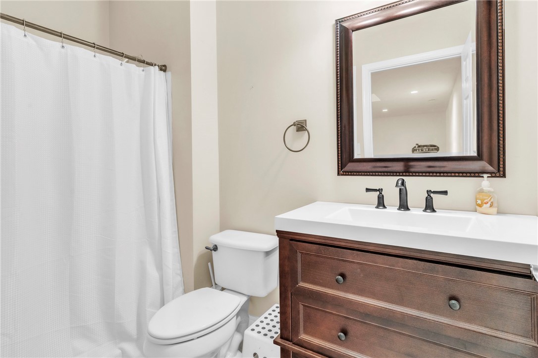 Cranberry Twp, Pennsylvania 16066, United States, 5 Bedrooms Bedrooms, ,5 BathroomsBathrooms,Residential,Active,168857