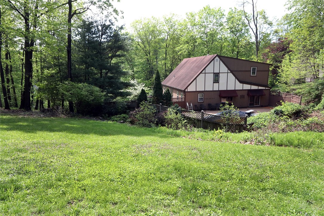 107 Great Oaks Dr