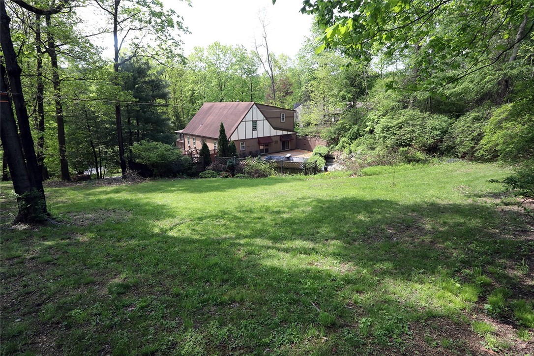 107 Great Oaks Dr