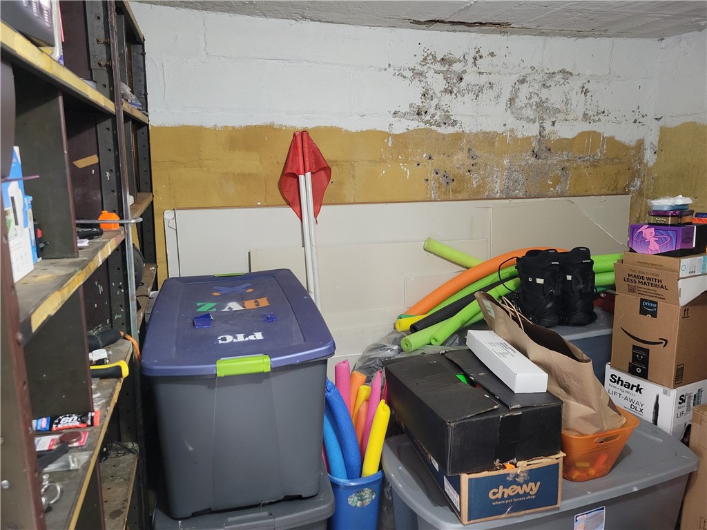 Brookline, Pennsylvania 15226, United States, 4 Bedrooms Bedrooms, ,2 BathroomsBathrooms,Residential,Active,19663