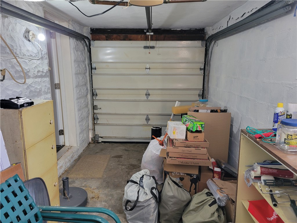 Brookline, Pennsylvania 15226, United States, 4 Bedrooms Bedrooms, ,2 BathroomsBathrooms,Residential,Active,19663