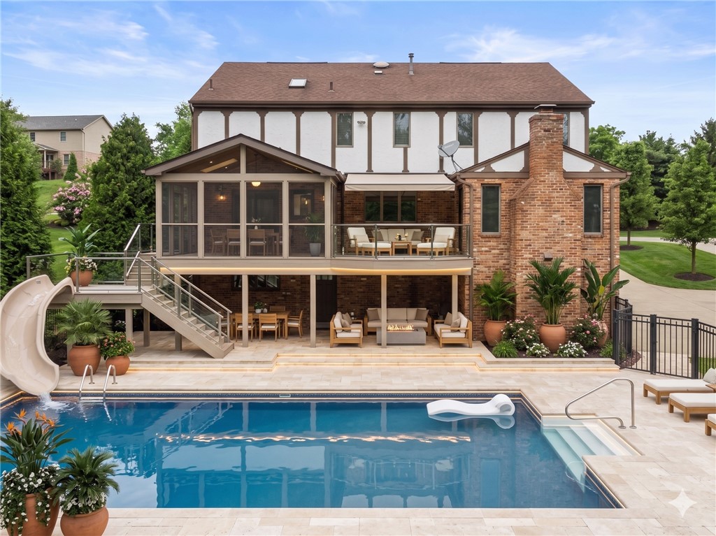 153 Oakwood Road