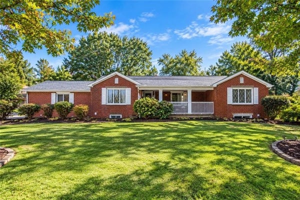 2724 20TH STREET EXT, BEAVER FALLS, PA 15010 - Image 9e3e81f103ccc8ac758f2db1b5490e52/3043554183