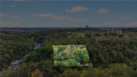 Photo of Lot 175 Beech St, Pittsburgh, PA 15212 (MLS # 1727538)