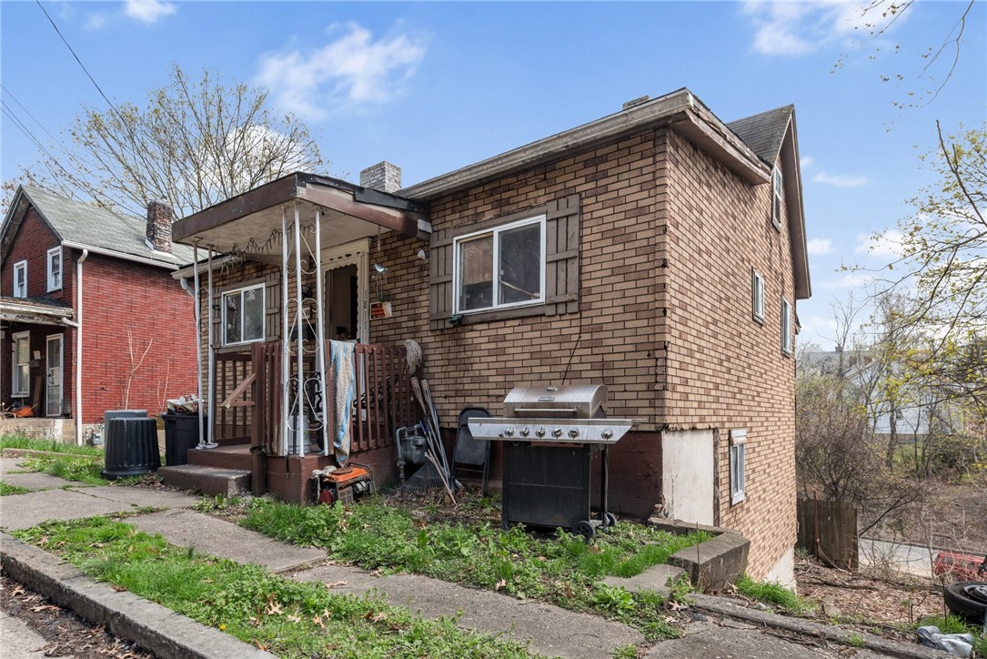 1811 Craig St St, McKeesport, Pennsylvania image 2