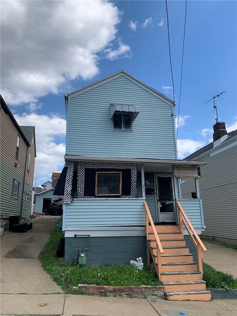 Photo of 211 Short St, Homestead, PA 15120 (MLS # 1749460)