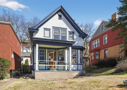 Photo of 1156 Pemberton St, Pittsburgh, PA 15212 (MLS # 1745988)