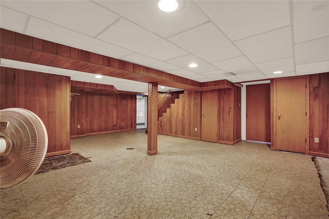 303 Pine Dr, New Stanton, Pennsylvania image 18