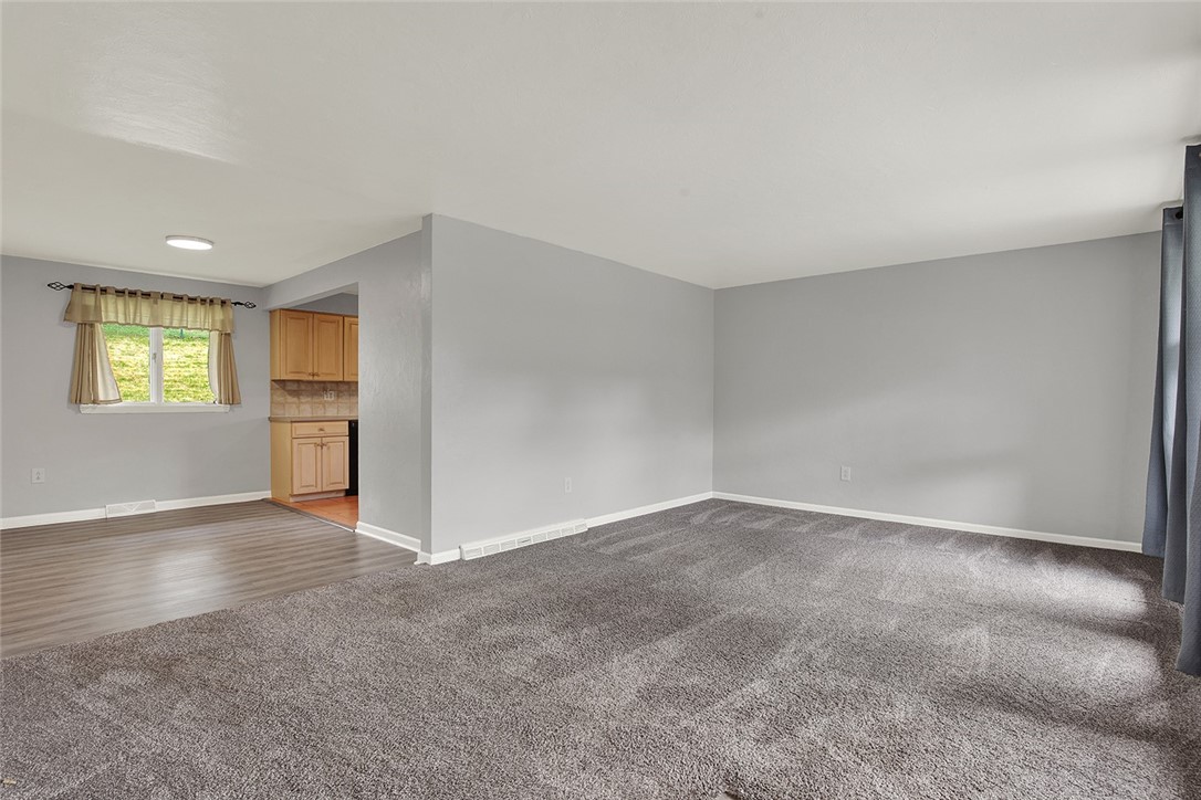 303 Pine Dr, New Stanton, Pennsylvania image 5