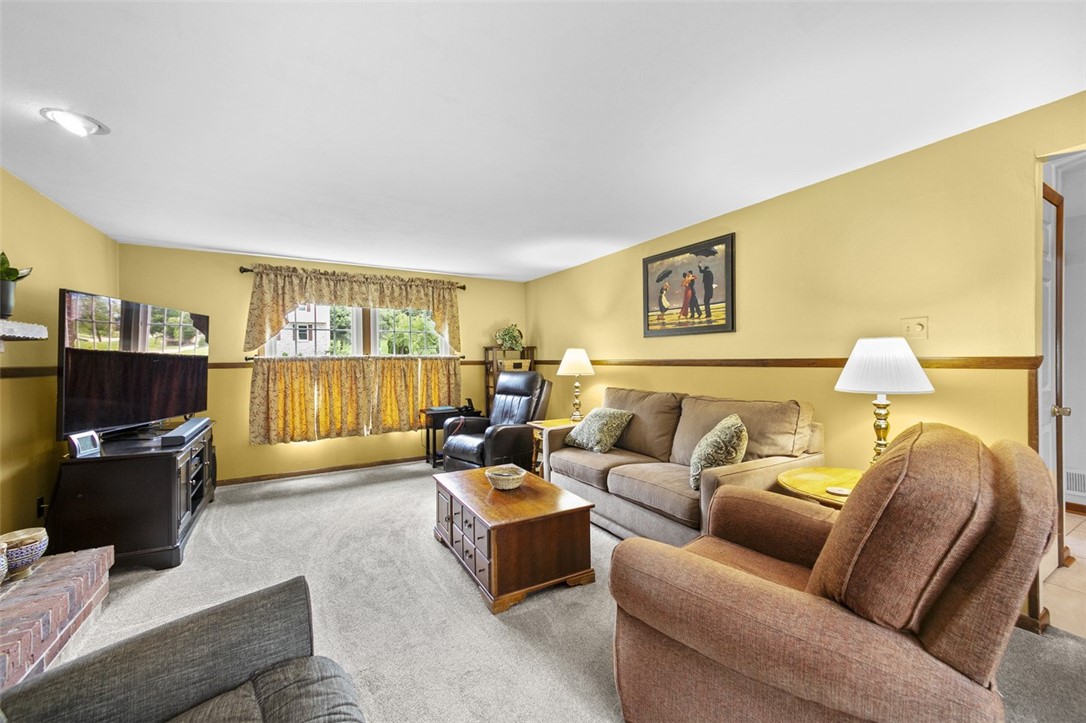 Murrysville, Pennsylvania 15632, United States, 4 Bedrooms Bedrooms, ,3 BathroomsBathrooms,Residential,Active,155701