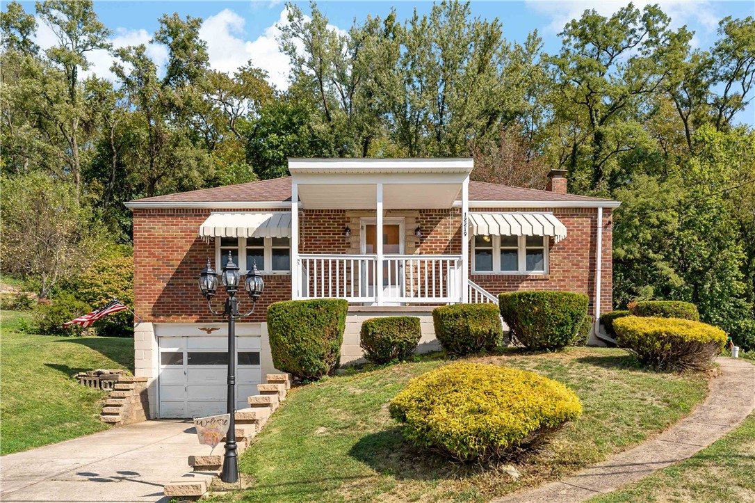 View North Huntingdon, PA 15642 house