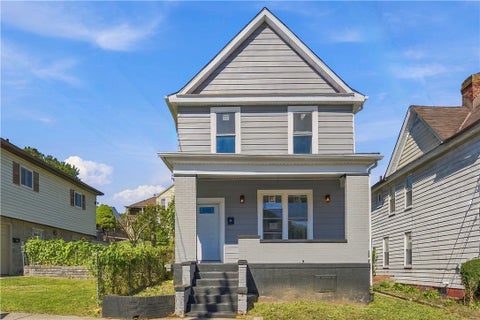 Homes For Sale - 515 Blaine Avenue Ave<br/> Canonsburg, PA 15317