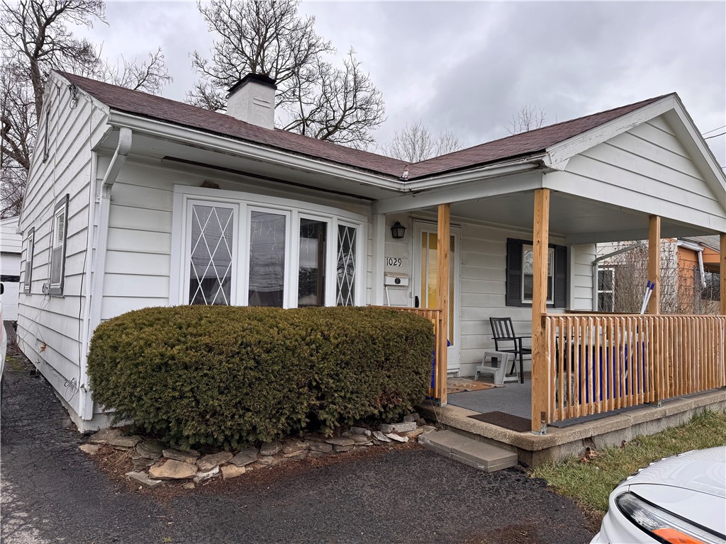 1525 6th Ave Ave, Beaver Falls, Pennsylvania image 2
