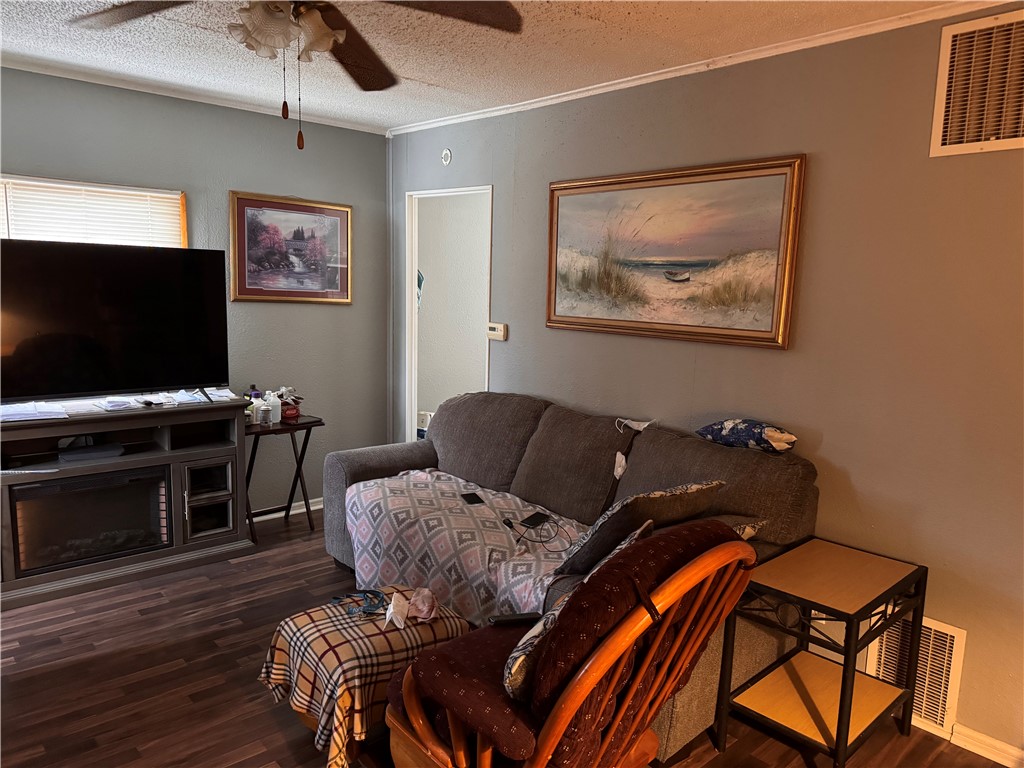 1525 6th Ave Ave, Beaver Falls, Pennsylvania image 3