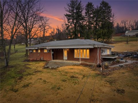 Photo of 312 Flatwoods Rd, Vanderbilt, PA 15486 (MLS # 1737194)