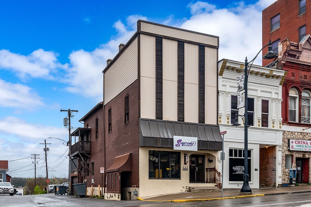332 S Main St
