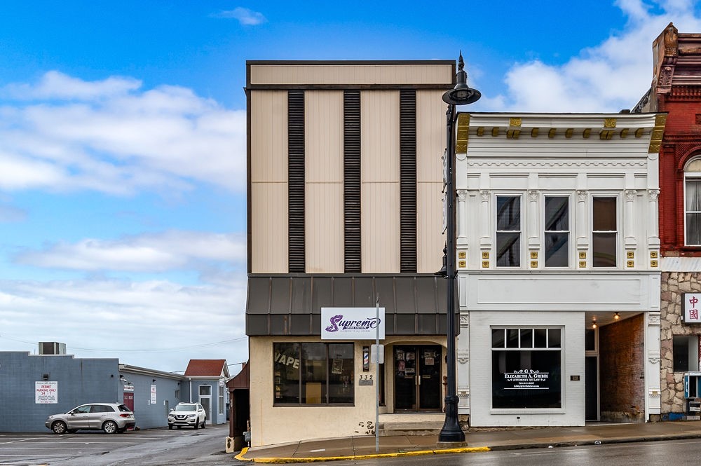 332 S Main St