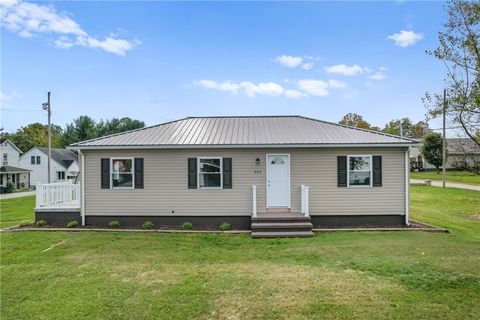 Photo of 203 Level St, Bentleyville, PA 15314 (MLS # 1725928)
