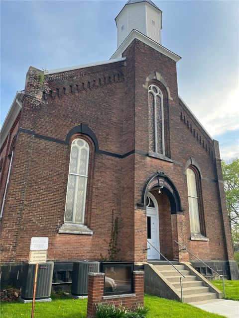 Photo of 124 Main St, West Alexander, PA 15376 (MLS # 1752054)