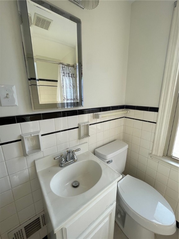 Baldwin Boro, Pennsylvania 15227, United States, 3 Bedrooms Bedrooms, ,3 BathroomsBathrooms,Residential,Active,17119