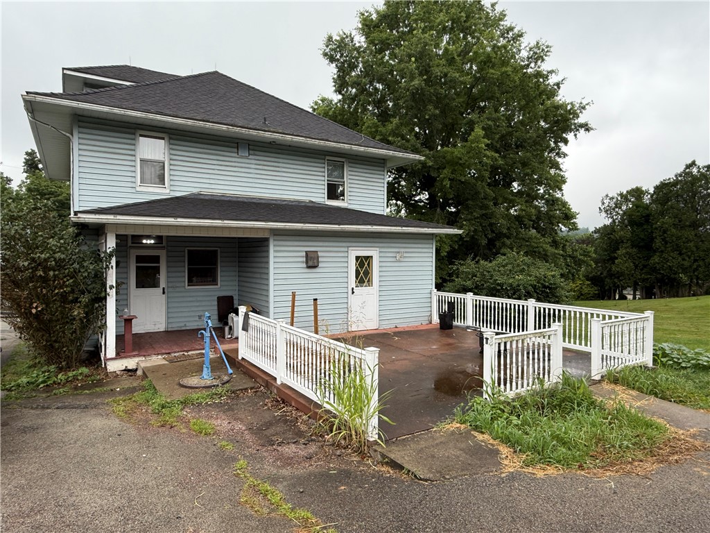 107 Bayard Avenue