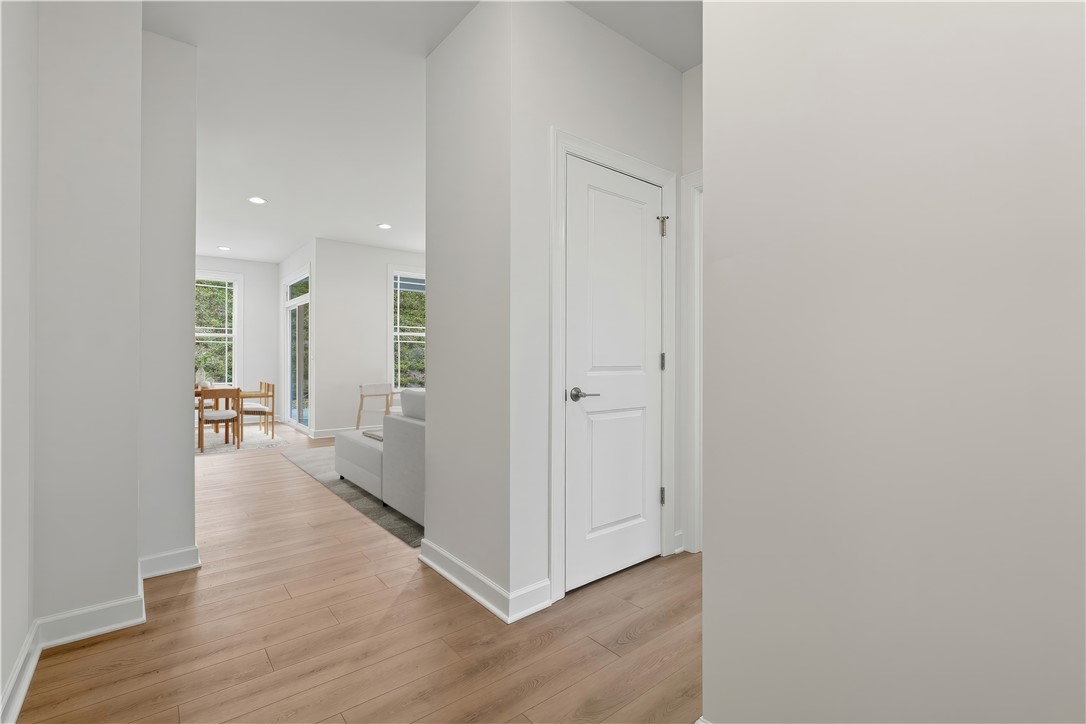 1004 Lakeshore Drive