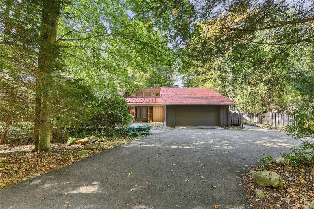 182 South Peninsula Drive