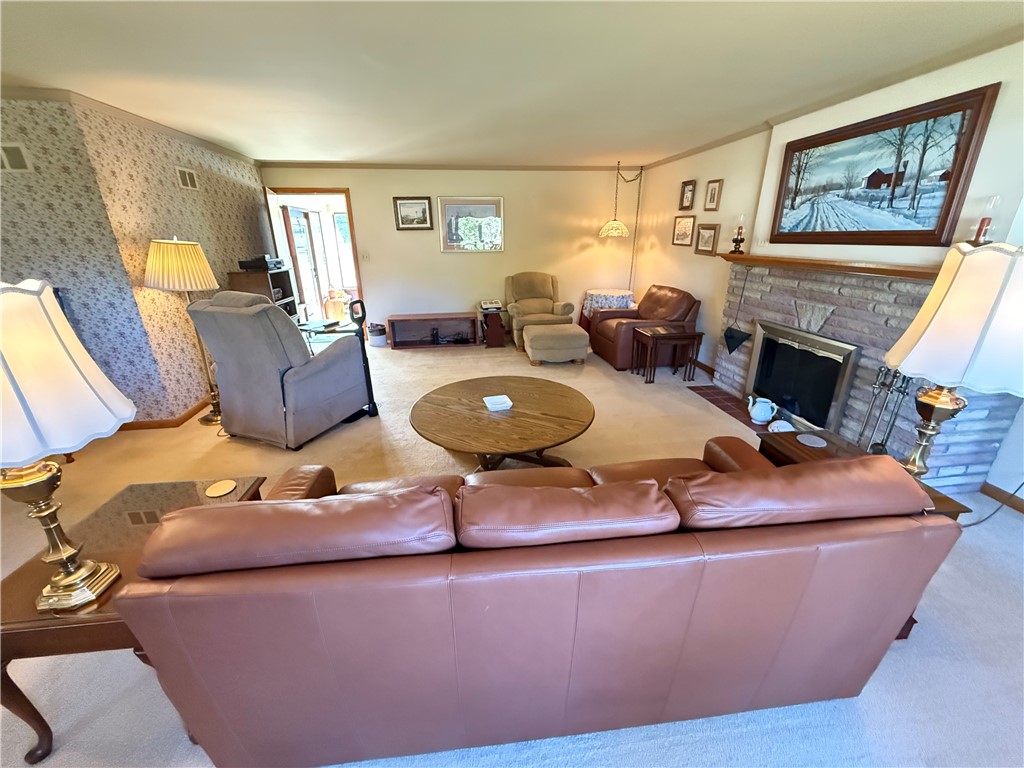 Hempfield Twp, Pennsylvania 16125, United States, 3 Bedrooms Bedrooms, ,3 BathroomsBathrooms,Residential,Active,221009