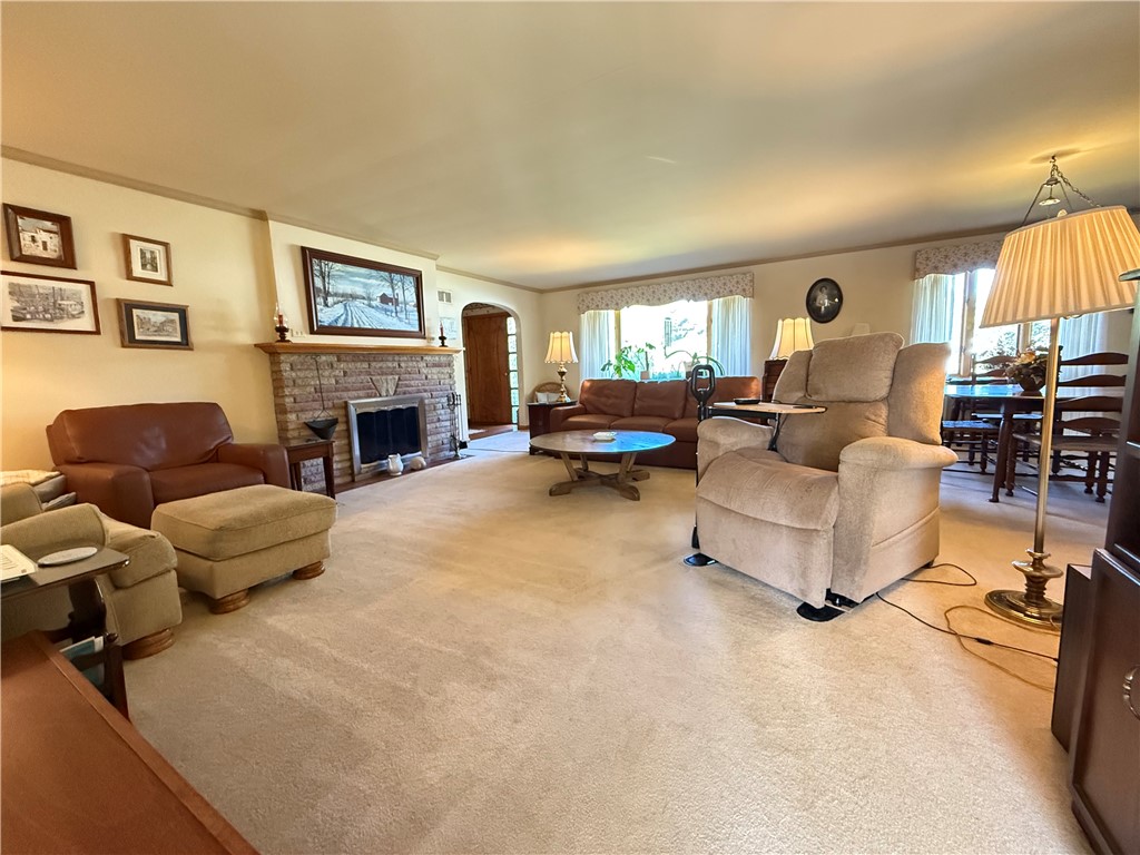 Hempfield Twp, Pennsylvania 16125, United States, 3 Bedrooms Bedrooms, ,3 BathroomsBathrooms,Residential,Active,221009